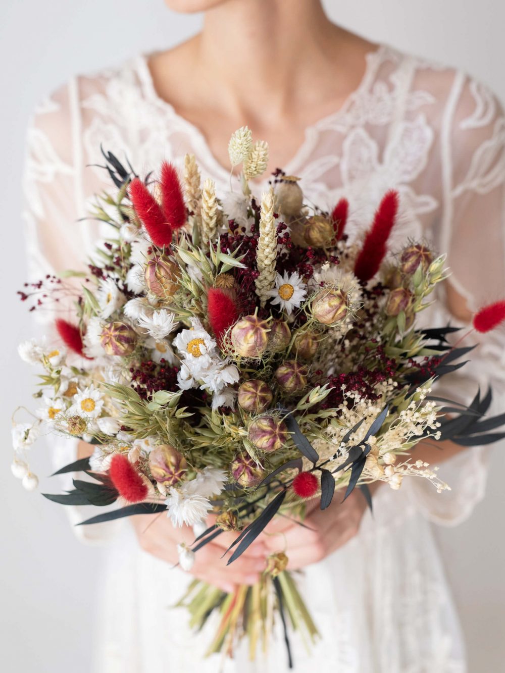 Šopek iz suhega cvetja / red love