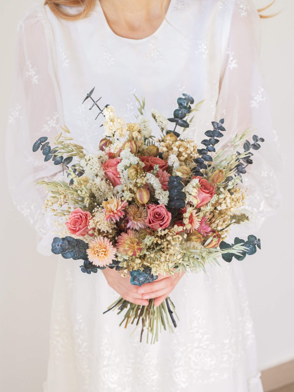 Šopek iz suhega cvetja / Amour